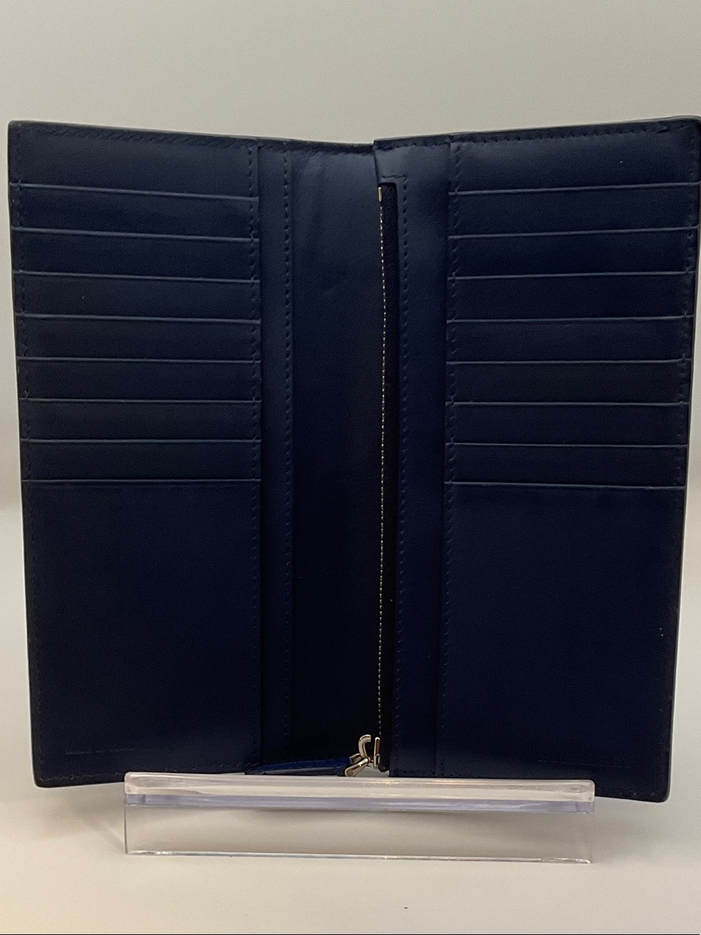 Burberry Navy Blue Leather wallet NWOTS - Picture 5 of 13